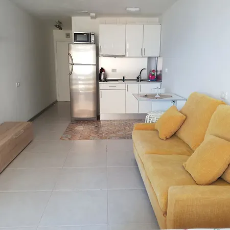 Apartment In Candelaria, With Wonderful Sea View And Pool Access - 1 Km F