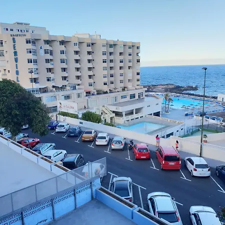 Apartment In Candelaria, With Wonderful Sea View And Pool Access - 1 Km F